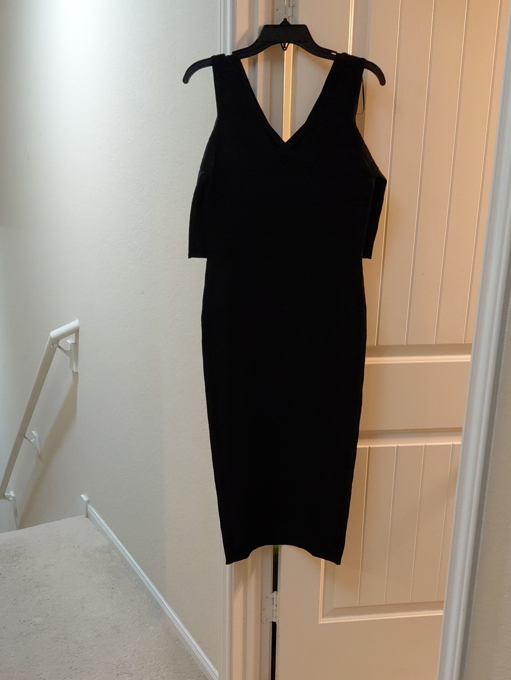 Classic Black V-Neck Cutout Sleeves Midi Dress